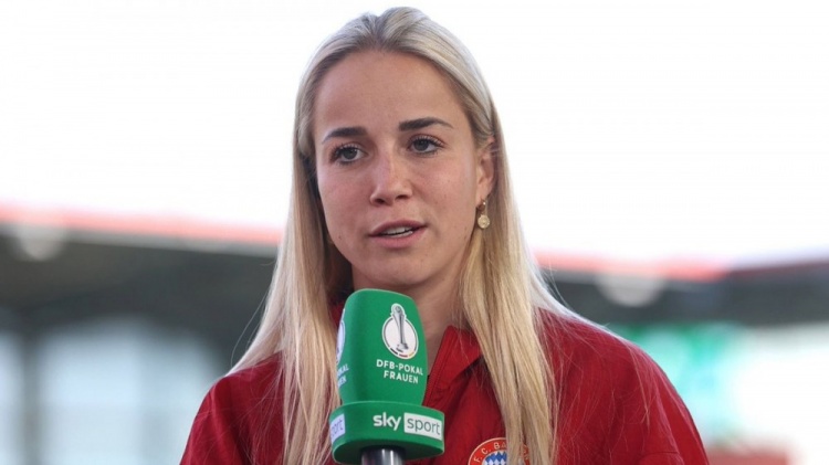 拜仁高層缺席女足德國杯半決賽，球員：希望他們至少在電視上看了