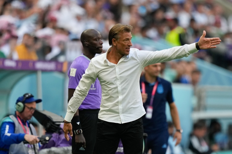 沙特主帥：與日本隊的比賽過程不那么美麗，但平局是個很好的結(jié)果