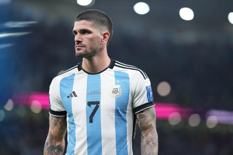 阿媒：德保羅未吃牌，染黃的帕雷德斯、奧塔門迪和恩佐遭遇停賽