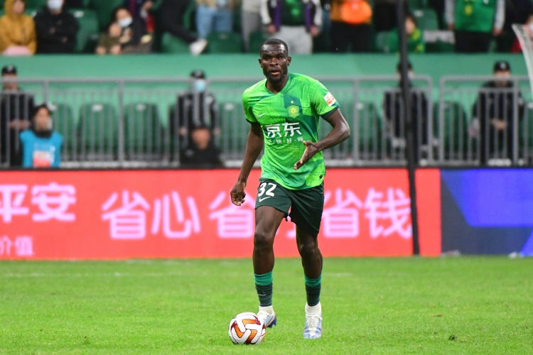 博主：恩加德烏已經(jīng)抵達(dá)北京，可以趕上明日國安主場(chǎng)與蓉城的比賽