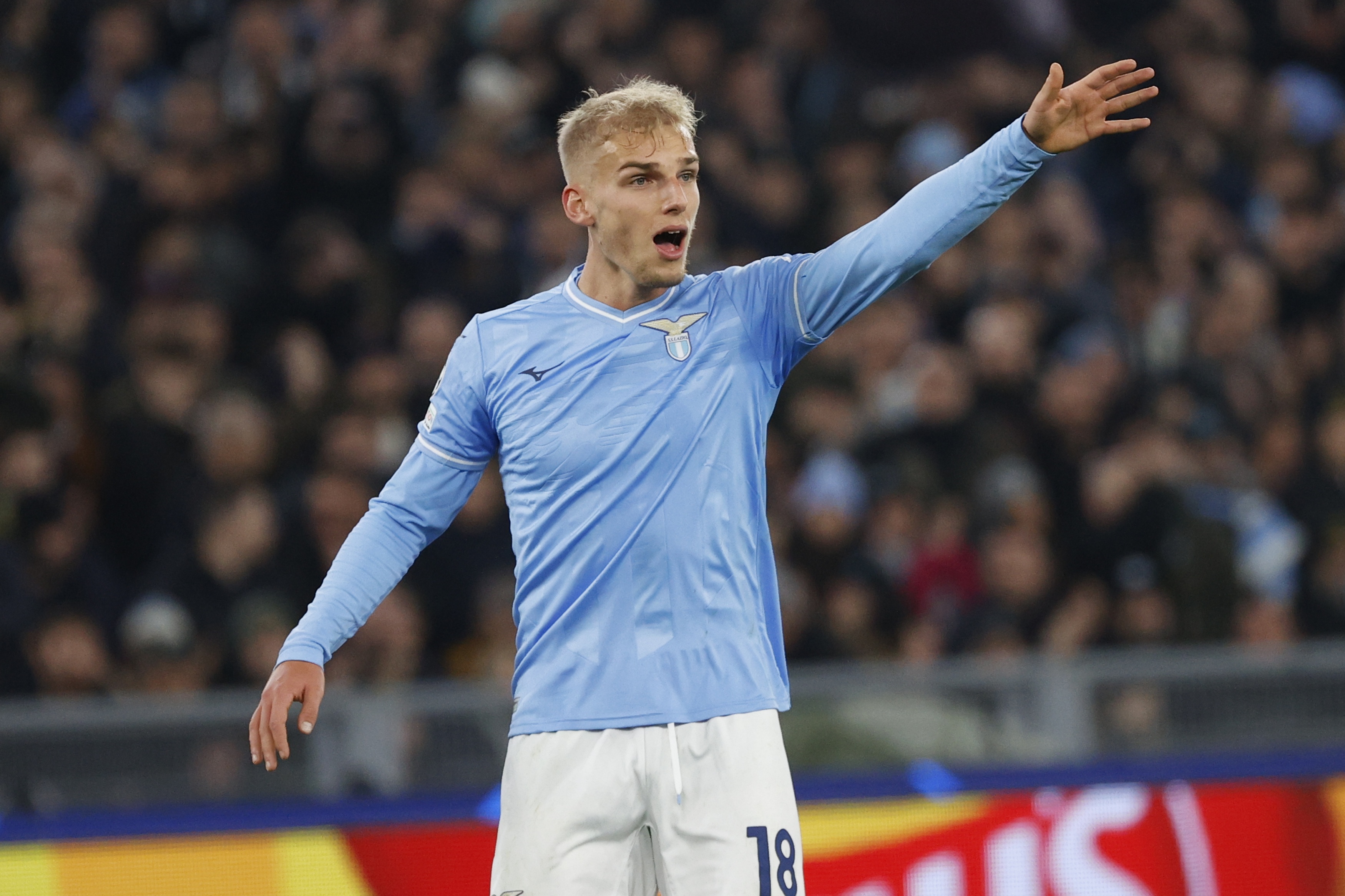 共和報：國米有意拉齊奧邊鋒伊薩克森，熱刺也準備報價4000萬歐