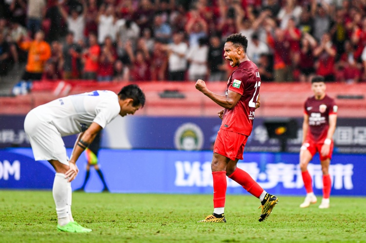 海港外援茹薩：我和隊(duì)友的配合更加默契 渴望爭(zhēng)取中超冠軍