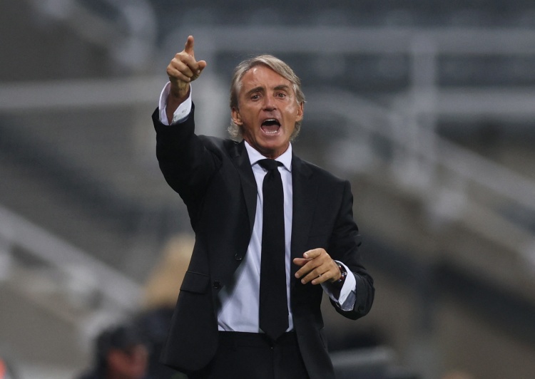 曼奇尼：意大利當(dāng)年奪歐洲杯堪稱(chēng)奇跡，低水平外援不如本土年輕人