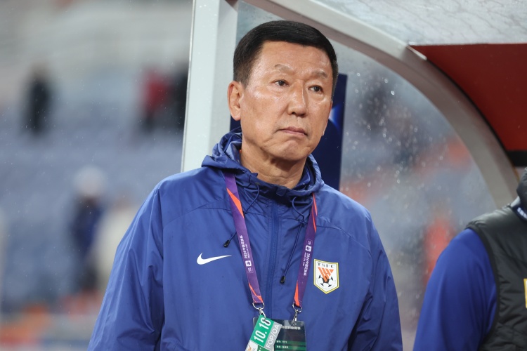 崔康熙：間歇期被抽調(diào)了很多球員訓(xùn)練受影響，國(guó)腳每人狀態(tài)不同