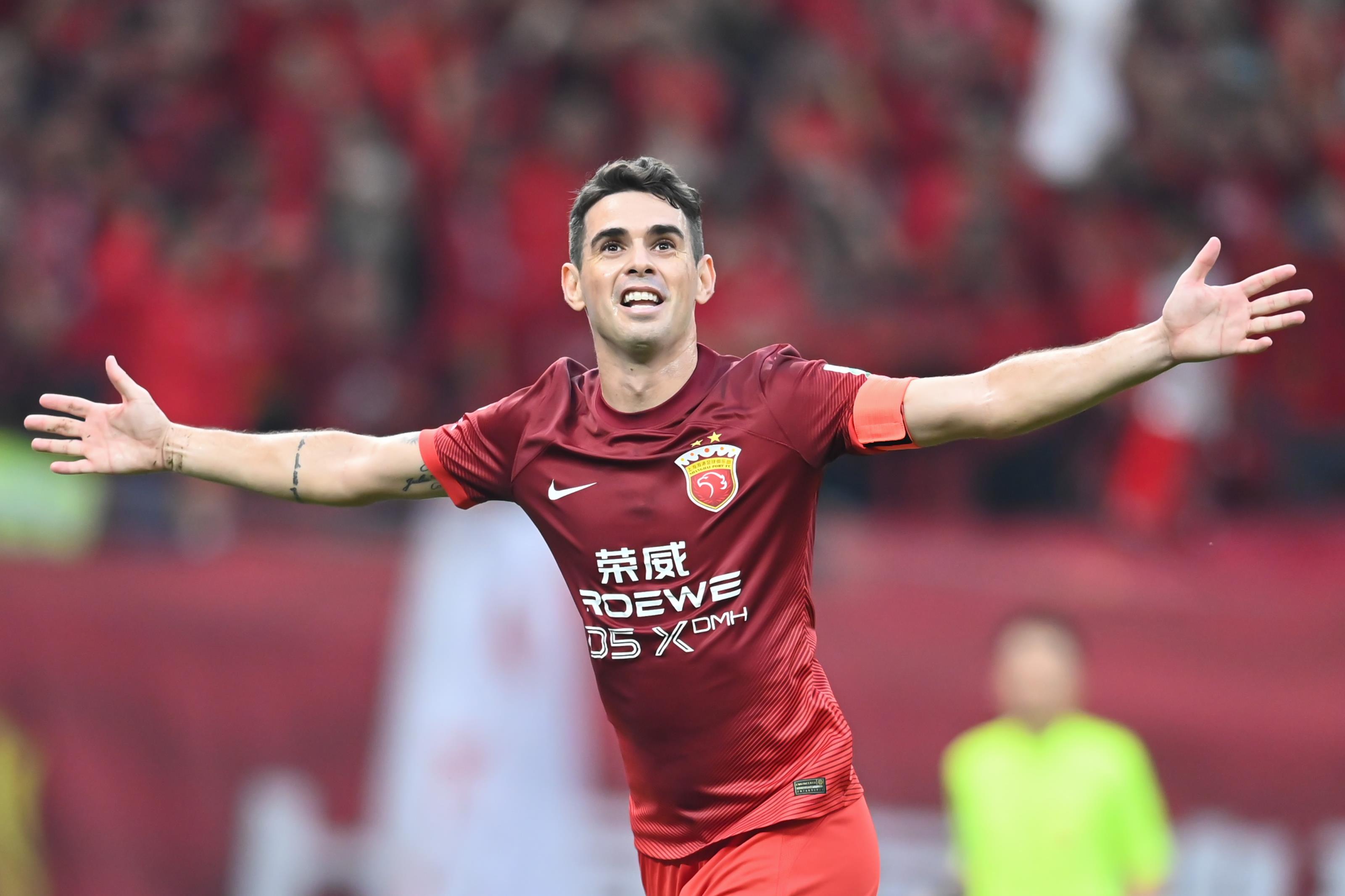 奧斯卡：佩雷拉曾邀我去科林蒂安 穆帥當(dāng)初對(duì)我和阿扎爾要求很高