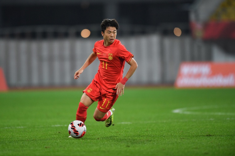 嘆息！唐天翼此前采訪：希望能為國(guó)征戰(zhàn) 從小夢(mèng)想到五大聯(lián)賽踢球