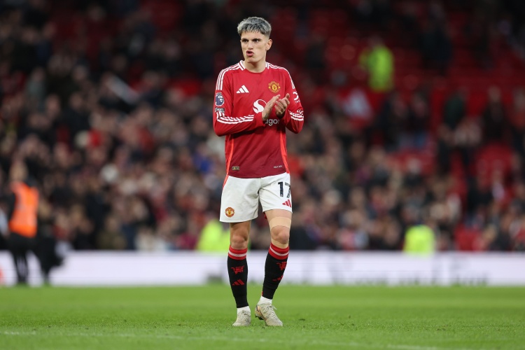 DO：曼聯(lián)不想積極推動加納喬、梅努離隊，但若報價合適或接受