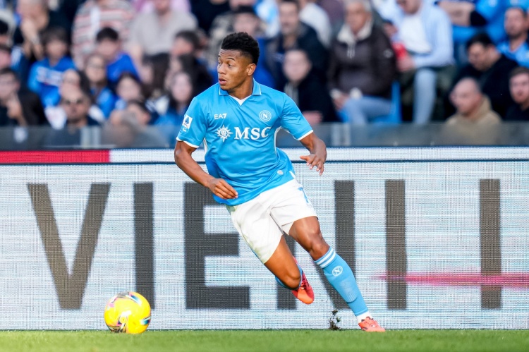 內(nèi)雷斯：那不勒斯將繼續(xù)競(jìng)爭(zhēng)意甲冠軍，對(duì)米蘭是否復(fù)出由孔蒂?zèng)Q定