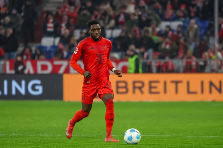 圖片報(bào)：不確定于帕是否將手術(shù) 戴維斯長期休戰(zhàn)拜仁須付前6周工資