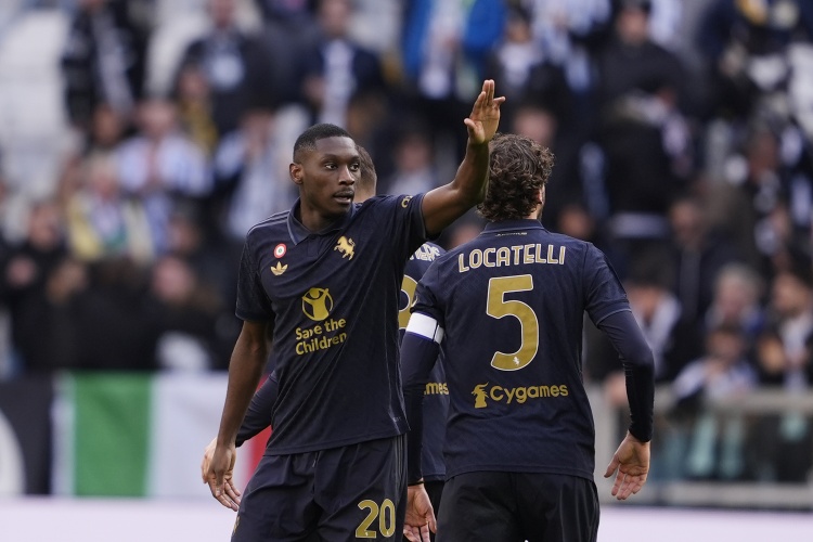 名宿：穆阿尼踢球比較獨(dú)&助攻孔塞桑也是別無(wú)選擇，但尤文需要他