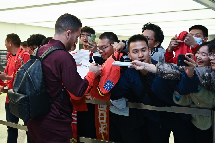 魯媒：塞鳥是目前國足僅有的待開“盲盒”，伊萬只能投下賭注