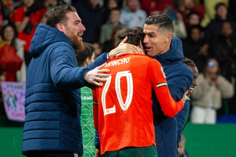 25歲邊鋒特林康第10次為葡萄牙出場，首次取得進球并梅開二度