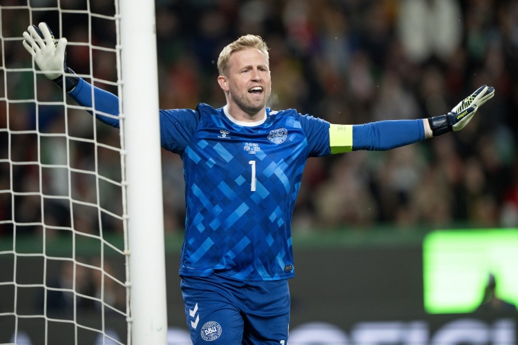 帶傷打完比賽，丹麥媒體：小舒梅切爾肩膀受傷 之后恐長(zhǎng)時(shí)間傷缺