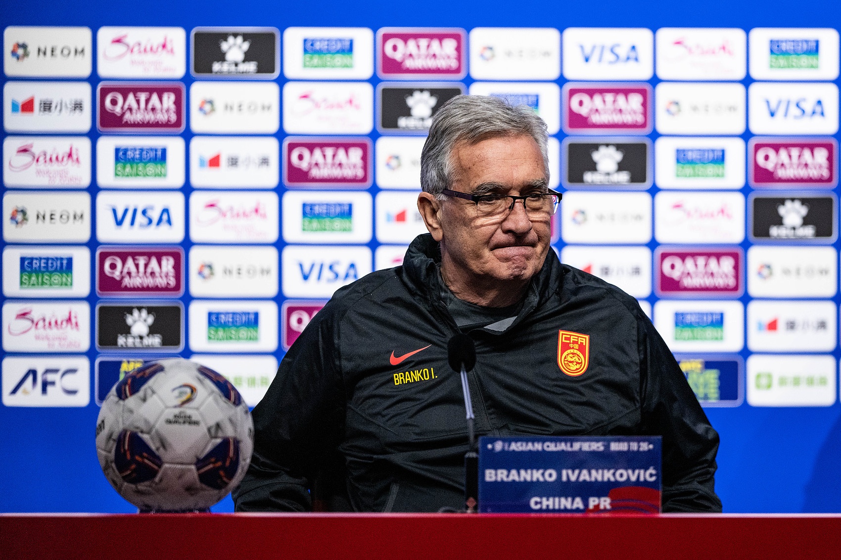 足球報(bào)：伊萬大概率不會放棄菱形站位，塞鳥毫無疑問進(jìn)入首發(fā)